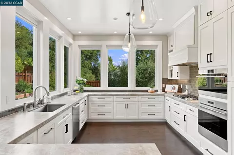 Kitchen - 180 High Eagle Rd, Alamo, CA 94507 photo 3 of 5