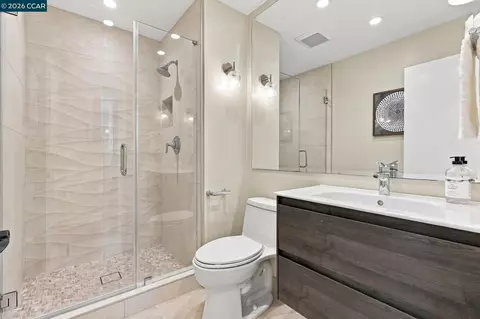 Bath - 180 High Eagle Rd, Alamo, CA 94507 photo 1 of 3
