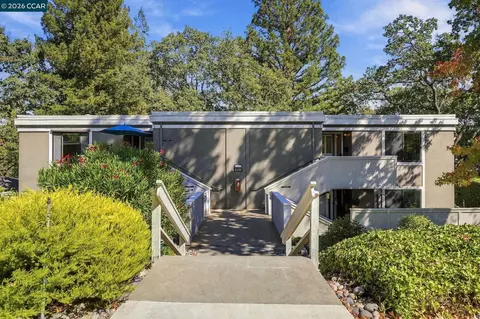 2232 Tice Creek Dr #3, Walnut Creek, CA 94595