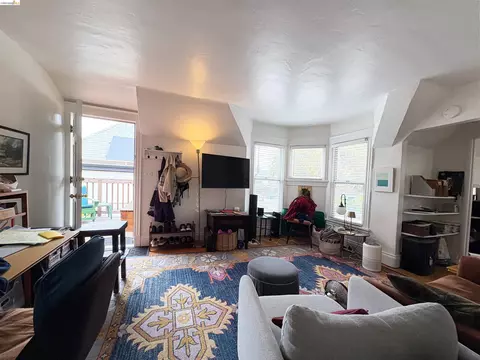 Living - 2801 Fulton St, Berkeley, CA 94705 photo 6 of 6