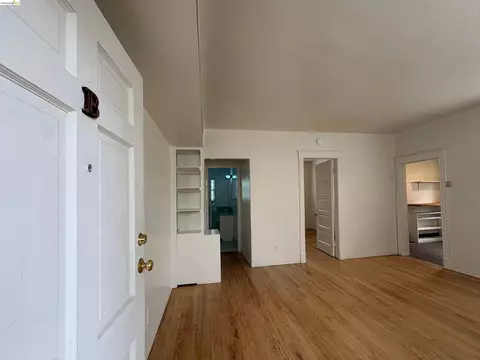 Entry Way - 2801 Fulton St, Berkeley, CA 94705 photo 1 of 3