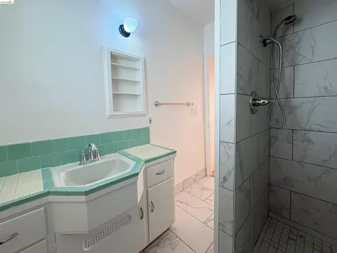 Bath - 2801 Fulton St, Berkeley, CA 94705 photo 1 of 4