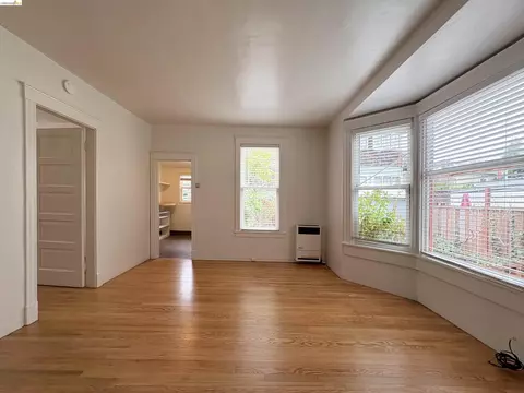 Living - 2801 Fulton St, Berkeley, CA 94705 photo 1 of 6