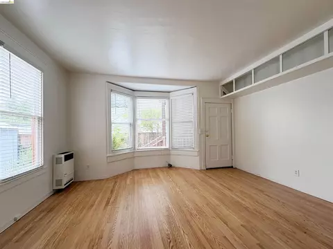 Living - 2801 Fulton St, Berkeley, CA 94705 photo 3 of 6