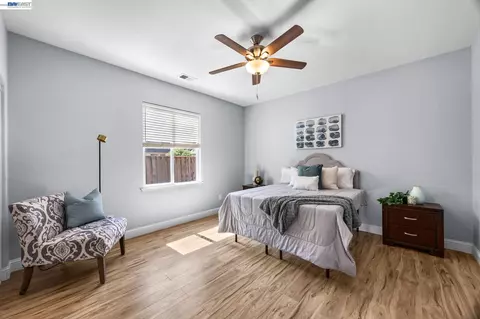 Bedroom - 257 Orchid Ln, Patterson, CA 95363 photo 3 of 7
