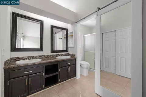 Bath - 500 Mockingbird Ln, Oakley, CA 94561 photo 2 of 4
