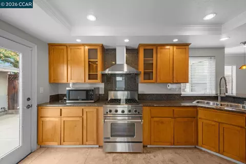 Kitchen - 500 Mockingbird Ln, Oakley, CA 94561 photo 1 of 5