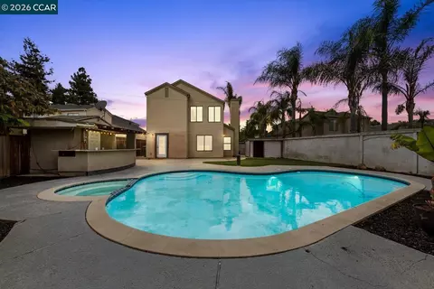 Exterior - 500 Mockingbird Ln, Oakley, CA 94561 photo 17 of 19