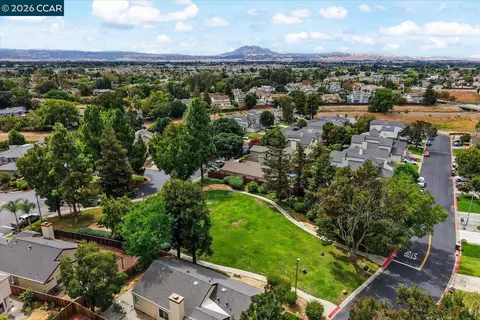View/Area - 500 Mockingbird Ln, Oakley, CA 94561 photo 13 of 20