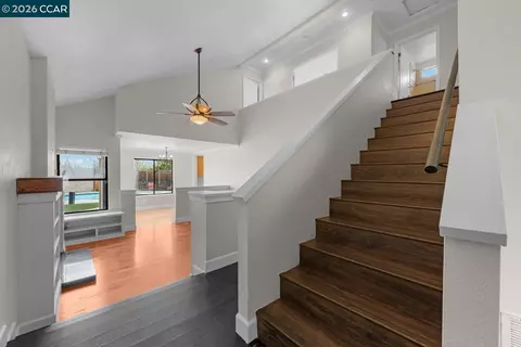 Entry Way - 500 Mockingbird Ln, Oakley, CA 94561 photo 1 of 2