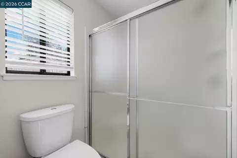 Bath - 500 Mockingbird Ln, Oakley, CA 94561 photo 3 of 4