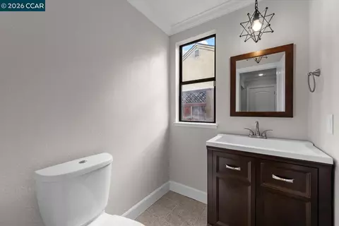 Bath - 500 Mockingbird Ln, Oakley, CA 94561 photo 1 of 4