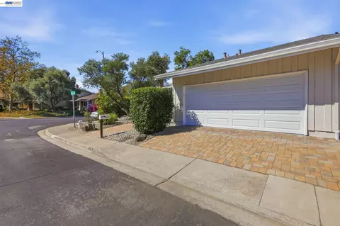 Exterior - 643 Sutton Ct, Walnut Creek, CA 94598 photo 2 of 6