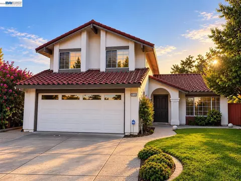 18734 Mt Lassen Dr, Castro Valley, CA 94552