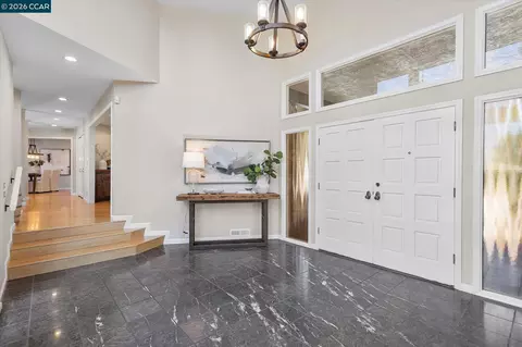 Entry Way - 4572 Ewing Rd, Castro Valley, CA 94546 photo 3 of 7