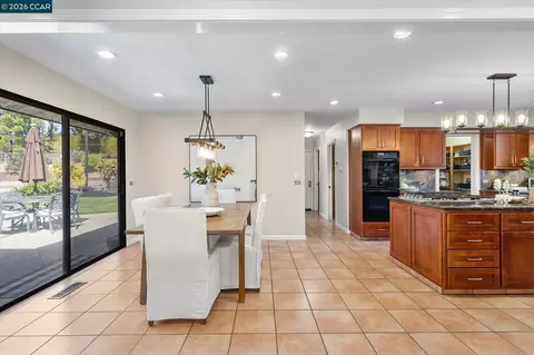 Dining - 4572 Ewing Rd, Castro Valley, CA 94546 photo 3 of 4