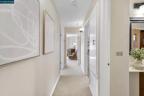 Entry Way - 4572 Ewing Rd, Castro Valley, CA 94546 photo 5 of 7