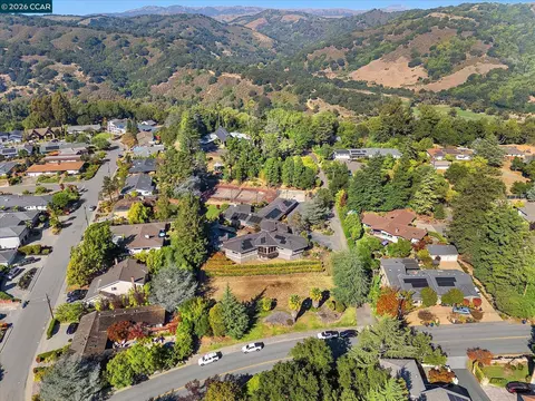 View/Area - 4572 Ewing Rd, Castro Valley, CA 94546 photo 9 of 9