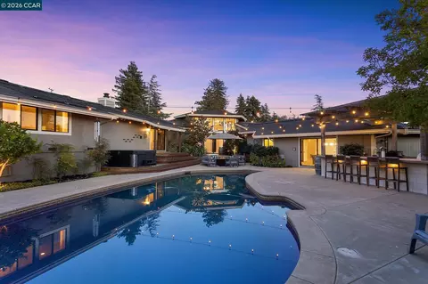 Exterior - 4572 Ewing Rd, Castro Valley, CA 94546 photo 18 of 26