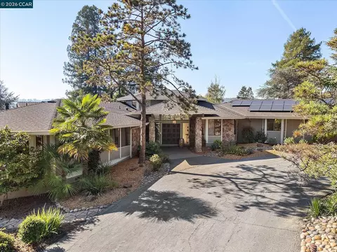 Exterior - 4572 Ewing Rd, Castro Valley, CA 94546 photo 6 of 26