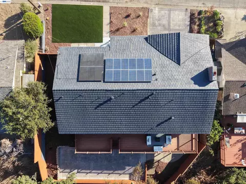 View/Area - 2500 Lancaster Ct, Hayward, CA 94542 photo 2 of 3