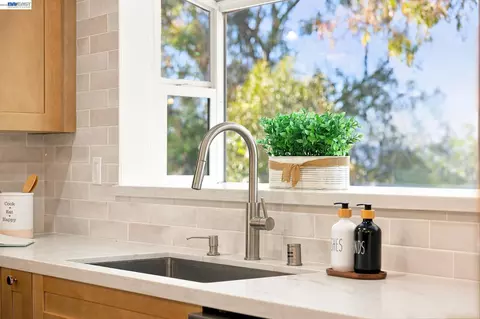 Kitchen - 2500 Lancaster Ct, Hayward, CA 94542 photo 9 of 10