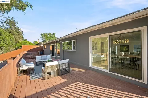 Exterior - 2500 Lancaster Ct, Hayward, CA 94542 photo 9 of 22