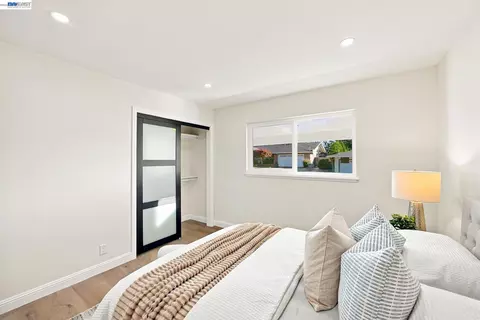Bedroom - 2500 Lancaster Ct, Hayward, CA 94542 photo 4 of 6