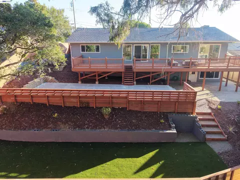 Exterior - 2500 Lancaster Ct, Hayward, CA 94542 photo 17 of 22