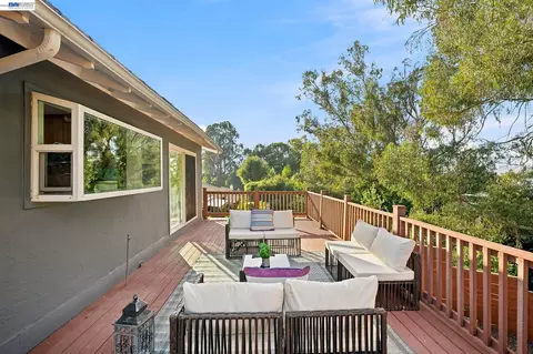 Exterior - 2500 Lancaster Ct, Hayward, CA 94542 photo 19 of 22