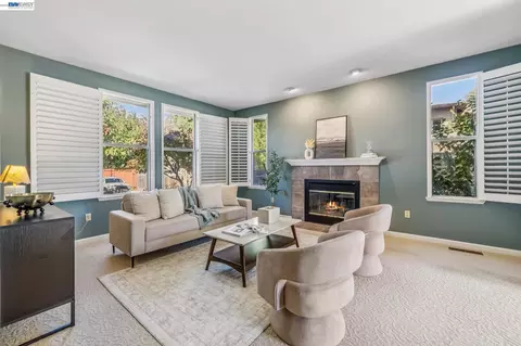 Living - 3265 Hertlein Pl, Castro Valley, CA 94546 photo 1 of 10