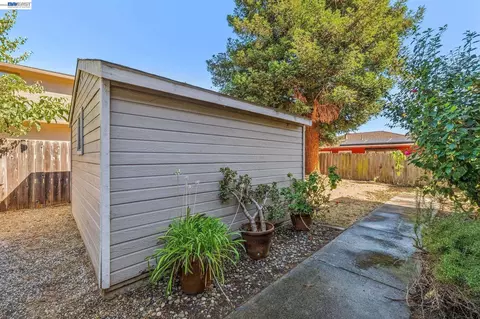 Exterior - 3265 Hertlein Pl, Castro Valley, CA 94546 photo 15 of 16