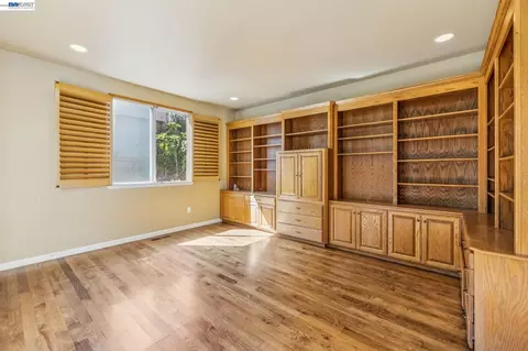 Living - 3265 Hertlein Pl, Castro Valley, CA 94546 photo 8 of 10