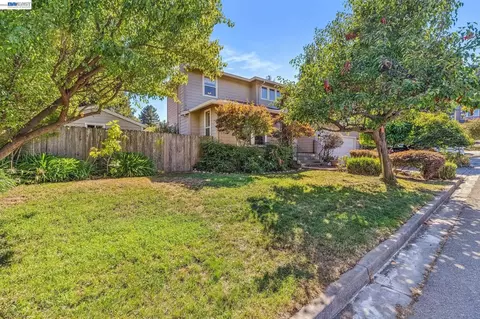 Exterior - 3265 Hertlein Pl, Castro Valley, CA 94546 photo 4 of 16