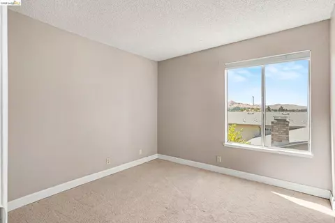 Bedroom - 808 S Gloucester St, Antioch, CA 94509 photo 4 of 7