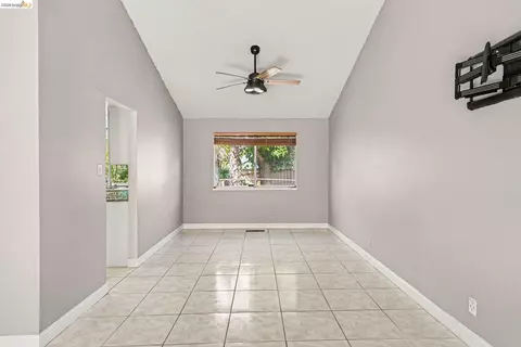 Living - 808 S Gloucester St, Antioch, CA 94509 photo 2 of 8