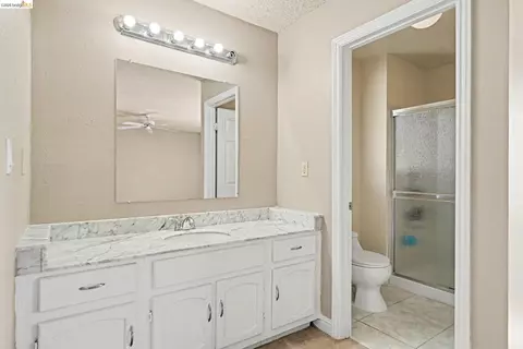 Bath - 808 S Gloucester St, Antioch, CA 94509 photo 2 of 2