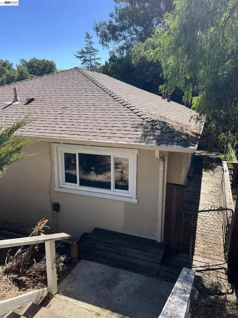 2039 D St, Hayward, CA 94541 photo 6