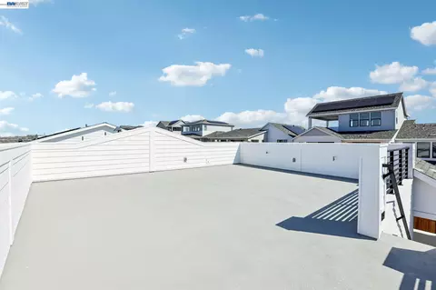 Exterior - 2302 Sanderling Ave, Marina, CA 93933 photo 4 of 4