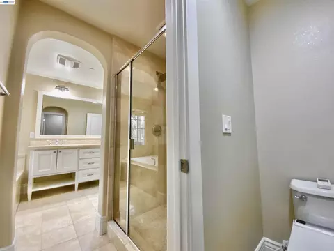 Bath - 69 Pimentel Cir, Milpitas, CA 95035 photo 4 of 5