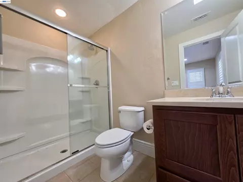 Bath - 69 Pimentel Cir, Milpitas, CA 95035 photo 1 of 5