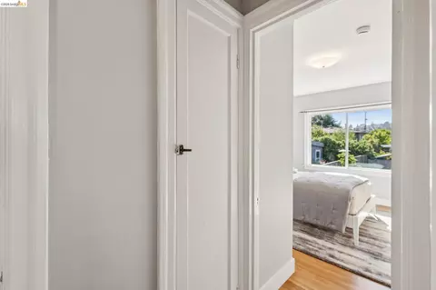 Entry Way - 710 Cornell Ave, Albany, CA 94706 photo 2 of 2