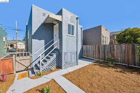 Exterior - 710 Cornell Ave, Albany, CA 94706 photo 12 of 13