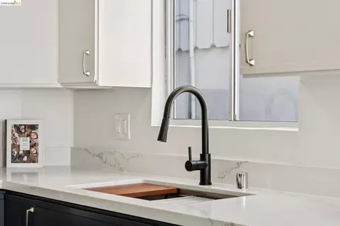 Kitchen - 752 Grizzly Peak Blvd, Berkeley, CA 94708 photo 2 of 6