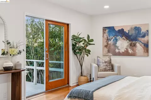 Bedroom - 752 Grizzly Peak Blvd, Berkeley, CA 94708 photo 6 of 6