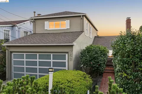 Exterior - 752 Grizzly Peak Blvd, Berkeley, CA 94708 photo 2 of 19