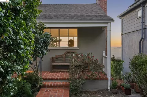 Exterior - 752 Grizzly Peak Blvd, Berkeley, CA 94708 photo 17 of 19