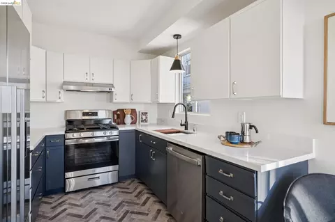 Kitchen - 752 Grizzly Peak Blvd, Berkeley, CA 94708 photo 1 of 6