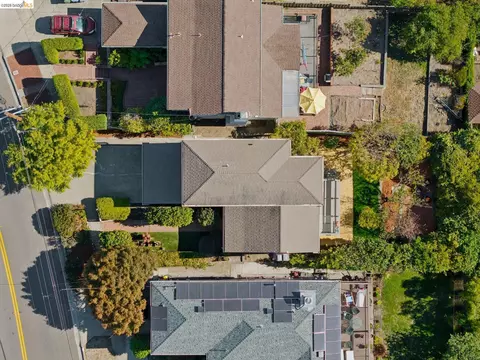 View/Area - 752 Grizzly Peak Blvd, Berkeley, CA 94708 photo 6 of 11