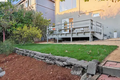 Exterior - 752 Grizzly Peak Blvd, Berkeley, CA 94708 photo 12 of 19